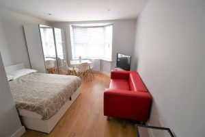 Flat 4, Woodside, Bournemouth, BH1